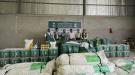 مركز سلمان للاغاثة يدشن بمأرب توزيع مساعدات غذائية وايوائية طارئة لـ 687 اسرة نازحة ...